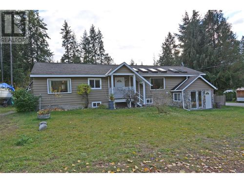 705 Giffin Ave, Slocan, BC, V0G | Card Image