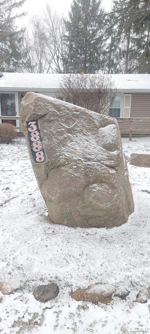 3888 Kaiser Rd, Tecumseh, MI, 49286-9688 | Card Image