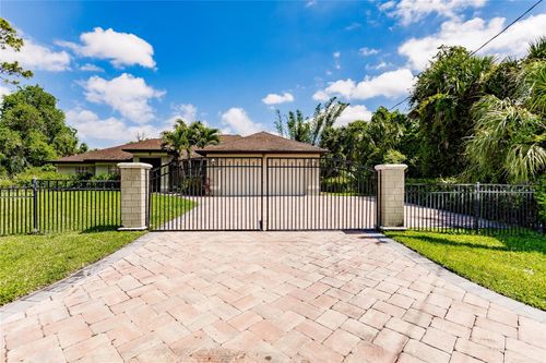 4238 Golfair Ln, NORTH PORT, FL, 34288-8775 | Card Image