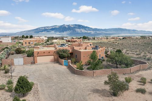 1694 Nez Perce Loop Ne, Rio Rancho, NM, 87144-7707 | Card Image
