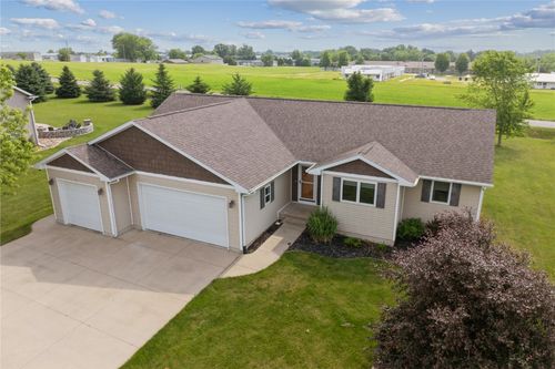 406 S Ave S, Vinton, IA, 52349-9491 | Card Image