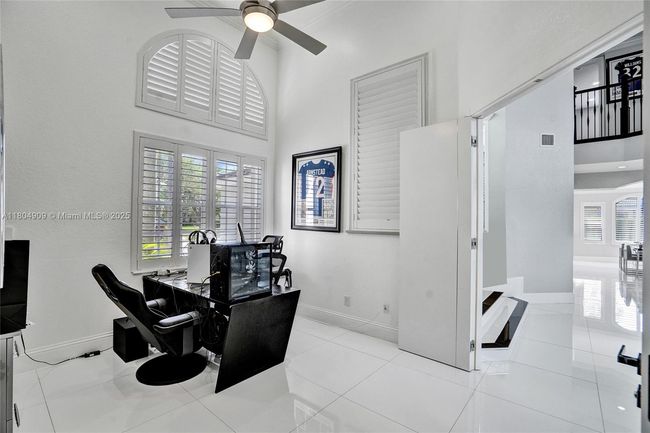 10457 Laurel Rd, House other with 6 bedrooms, 6 bathrooms and null parking in Davie FL | Image 33