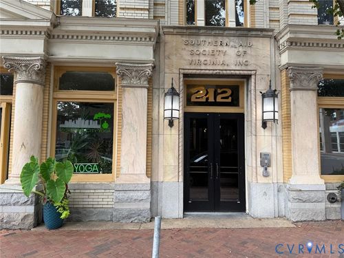ub1-212 E Clay St, Richmond, VA, 23219-1358 | Card Image