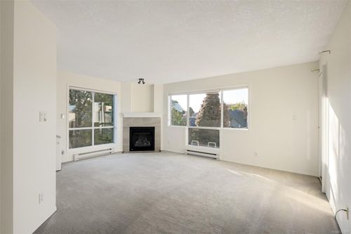 302-1007 Caledonia Ave, Victoria, BC, V8T1E7 | Card Image