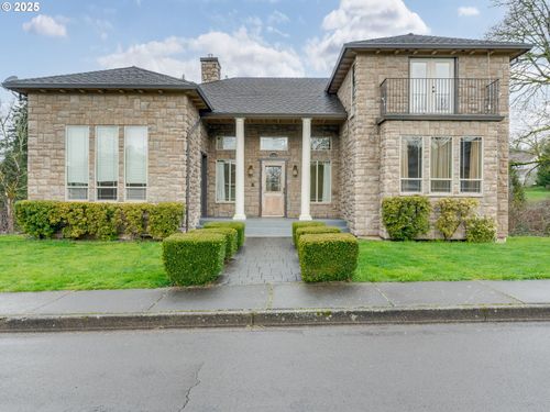 4353 M Dr, Washougal, WA, 98671-8617 | Card Image