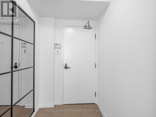210-25 Maitland St, Toronto, ON, M4Y2W1 | Card Image