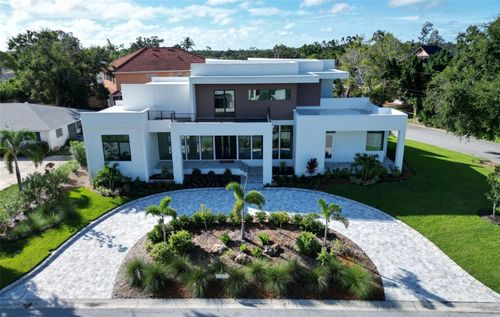 2110 Michele Dr, Sarasota, FL, 34231-4123 | Card Image