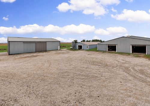 874 E 300n Road, Gibson City, IL, 60936 | Card Image