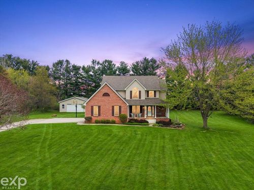 1958 Deer Run Ln, Leonard, MI, 48367-3841 | Card Image