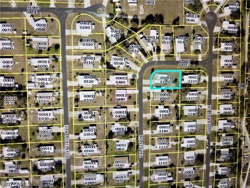 27341 Valois Dr, BONITA SPRINGS, FL, 34135-6023 | Card Image