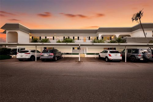 4761-4761 Independence Dr, BRADENTON, FL, 34210-1912 | Card Image