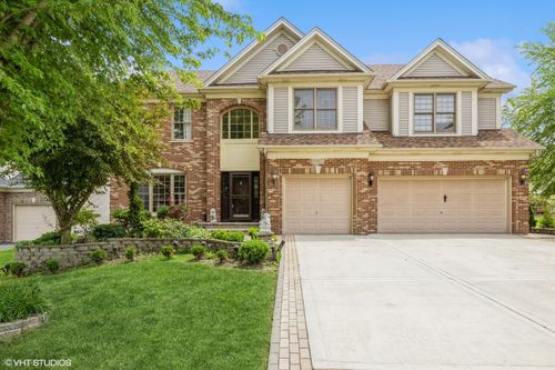 885 Tipperary St, Gilberts, IL, 60136-8906 | Card Image