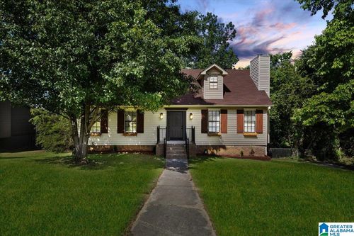 5230 Balboa Ave, PINSON, AL, 35126-3518 | Card Image