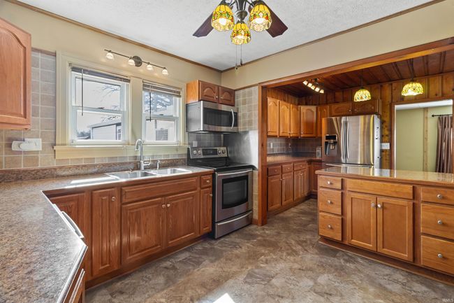 9363 S Marion Rd, House other with 3 bedrooms, 2 bathrooms and null parking in Warren IN | Image 12