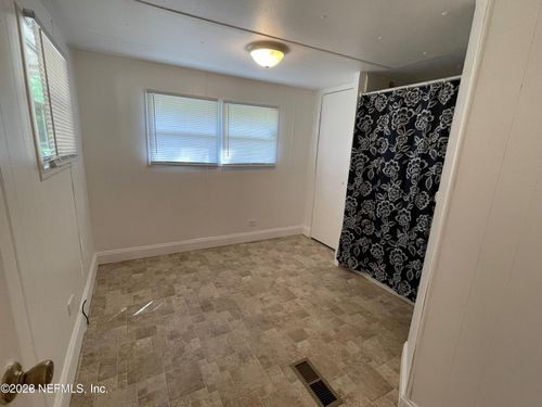 105 Iron Ave, INTERLACHEN, FL, 32148-3681 | Card Image