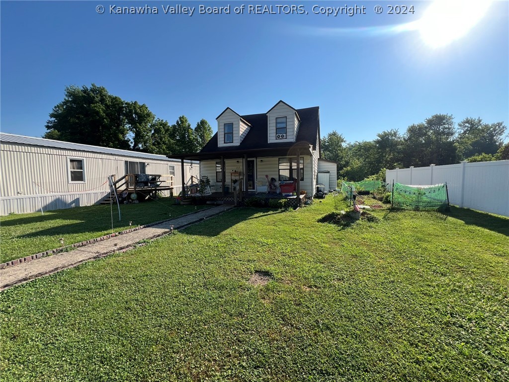 Nova St, Huntington, WV 25705