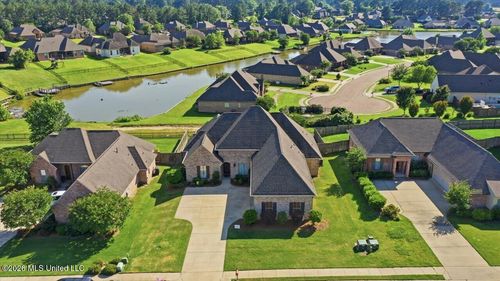 111 Claiborne St, Madison, MS, 39110-4561 | Card Image