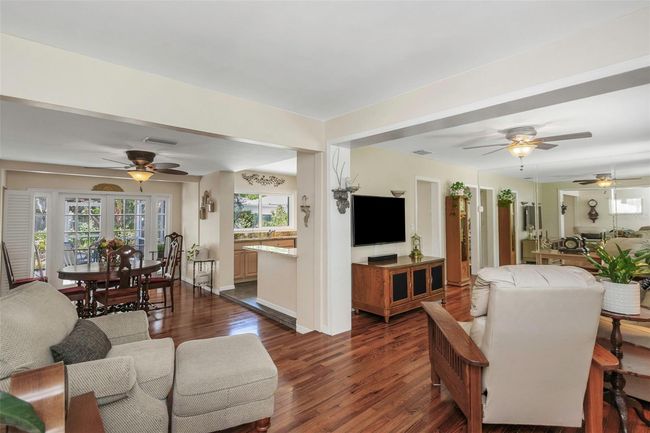 4206 W Palmira Ave, House other with 3 bedrooms, 2 bathrooms and null parking in TAMPA FL | Image 7