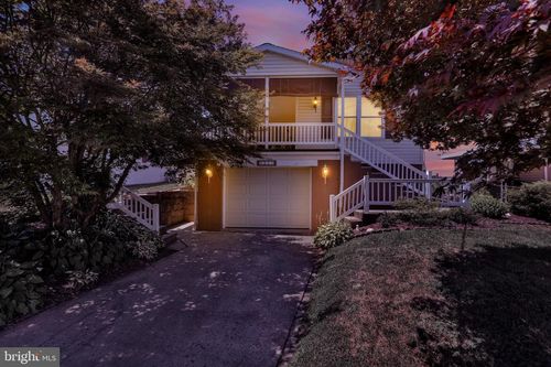 1221 Broadway Boulevard, READING, PA, 19607 | Card Image