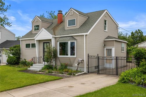 6 Nokomis Pkwy, Cheektowaga, NY, 14225-4223 | Card Image