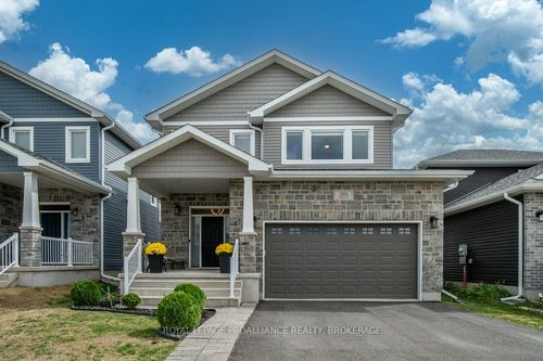 103 Pearce St, Amherstview, ON, K7N0E1 | Card Image