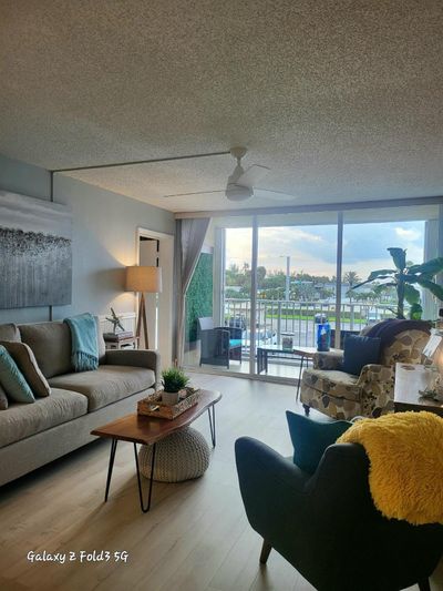 214 - 9800 S Ocean Drive, Condo with 1 bedrooms, 1 bathrooms and null parking in Jensen Beach FL | Image 3