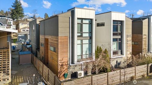 a-3646 36th Ave S, Seattle, WA, 98144-7107 | Card Image