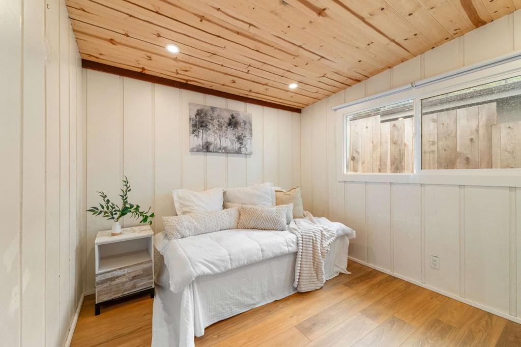 Residential in Pacific Grove 4
