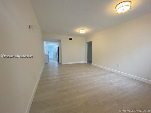 4-3530 Sw 9th Ter, Miami, FL, 33135 | Card Image