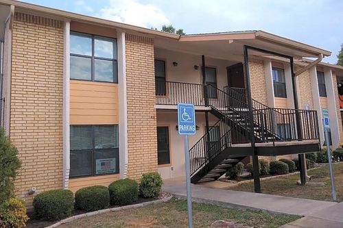 1001 Pecan Valley Dr, Marble Falls, TX, 78654-7285 | Card Image