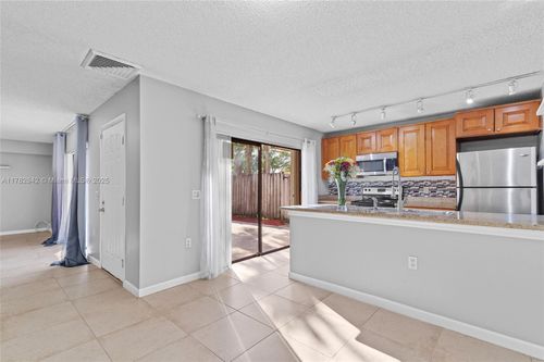 855-855 Blue Ridge Cir, West Palm Beach, FL, 33409-7619 | Card Image