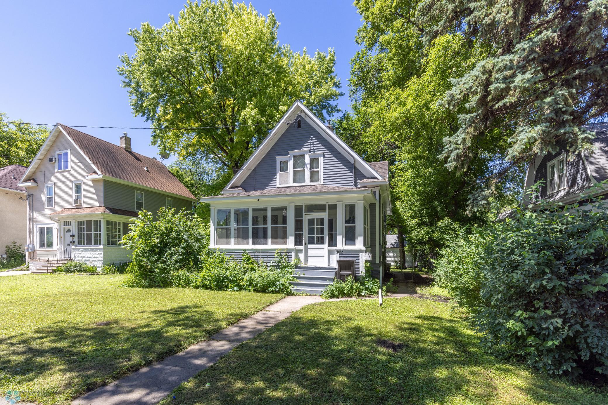 10th St, Fargo, ND 58102