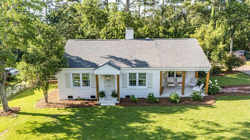 644 Jeter St, Edgefield, SC, 29824-1142 | Card Image