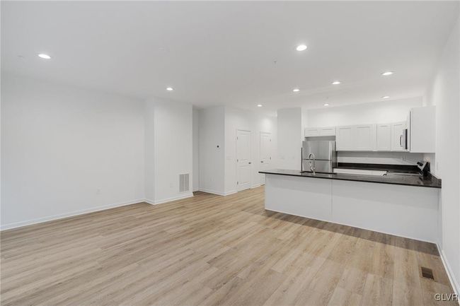Model photos of townhomes. | Image 8