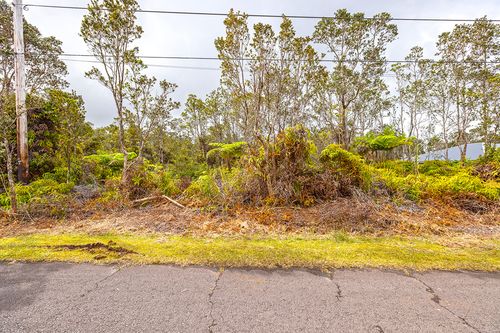 11-3360 Mokuna St, VOLCANO, HI, 96785 | Card Image