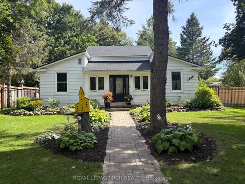 1429 Queen St, Alton, ON, L7K0E4 | Card Image