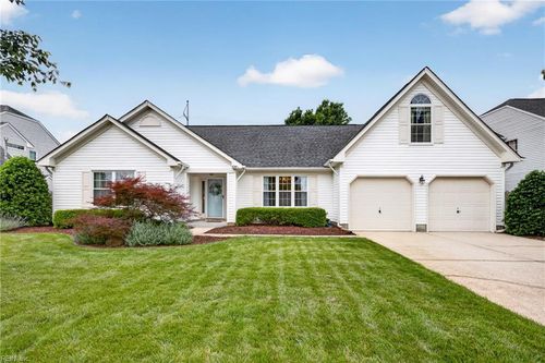 3281 Fayette Dr, Virginia Beach, VA, 23456-3598 | Card Image