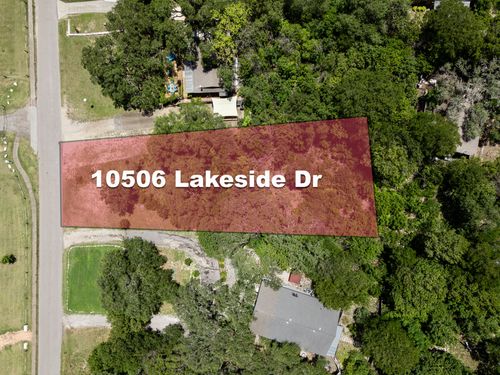 10506 Lakeside Dr, Jonestown, TX, 78645-3418 | Card Image