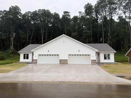 1105 Rusalka Circle, REEDSBURG, WI, 53959 | Card Image
