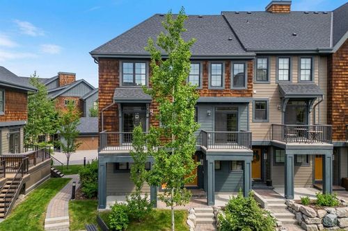 455 Ascot Cir Sw, Calgary, AB, T3H0X3 | Card Image