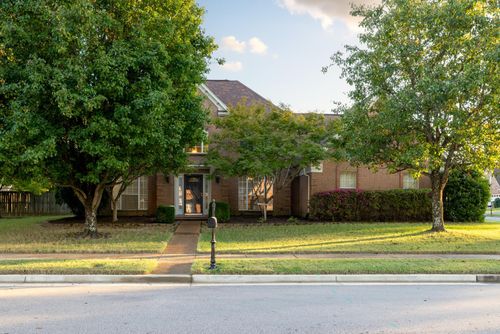 9815 Quebec Ln, Lakeland, TN, 38002-9854 | Card Image