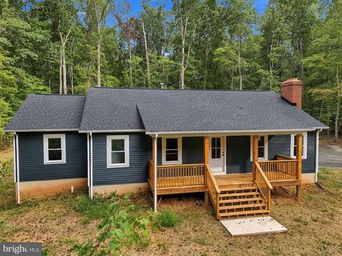 1375 Rose Ln, AMISSVILLE, VA, 20106-2182 | Card Image
