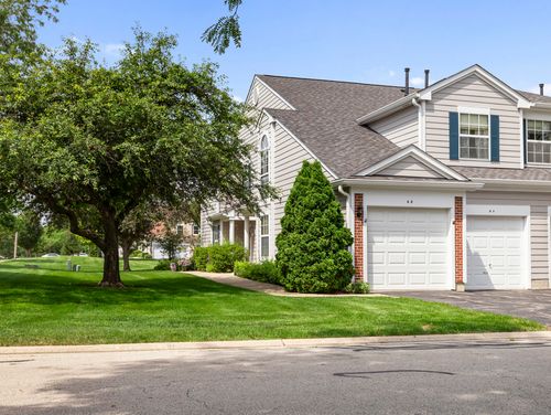 4 Truman Ct, Streamwood, IL, 60107-2379 | Card Image