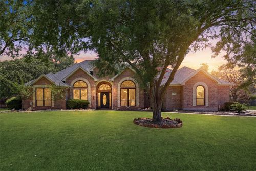 3236 Golden Oaks Cir, Granbury, TX, 76049-2982 | Card Image