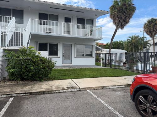 apt-111-2020 Ne 51st Ct, Fort Lauderdale, FL, 33308-3745 | Card Image