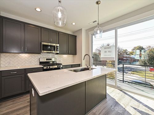 csw0419-1225 E 34th St, Charlotte, NC, 28205-1608 | Card Image