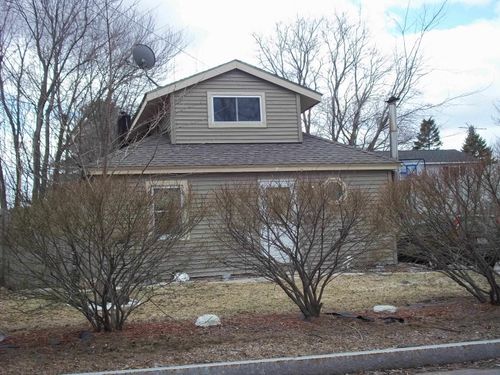101 Ruth Avenue, Manchester, NH, 03109 | Card Image