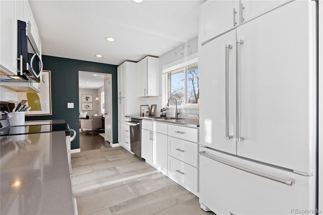 6537 S Lee Ct, House other with 5 bedrooms, 3 bathrooms and 2 parking in Centennial CO | Image 12
