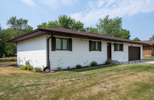 806 Callaway St E, Saint Joseph, MN, 56374-8505 | Card Image