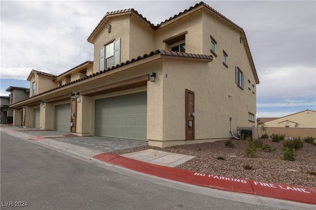340 Summer Sparrow Ave, Townhouse with 3 bedrooms, 3 bathrooms and null parking in Henderson NV | Image 32